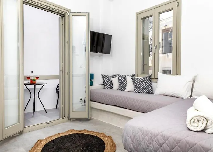 Superb Naxos Grand In The Heart Of Town Balcony Apartamento Naxos City